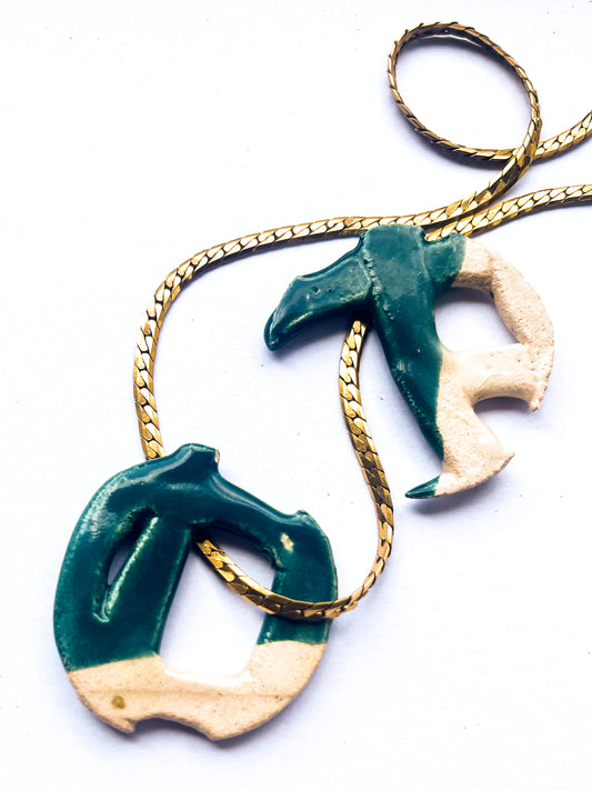 Earrings in white-green