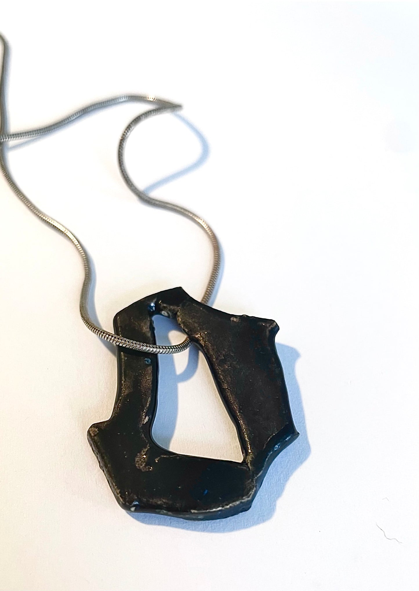 Chain Pendant in black